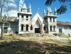 Semangat Gotong Royong Umat Bangun Stasi Santo Stefanus Tanahteket