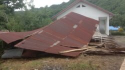 Diterjang Angin Kencang, Ruang Kelas SDN Rabo Roboh, Aventinus Mbejak Minta Atensi Pemda Manggarai