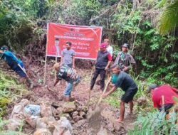 Reses di Marowaning, Anggota DPRD Matim Paulus Yorit Poni Gelar Bakti Sosial Pengerjaan Bak Air dan Jaringan Perpipaan