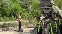 Tingkatkan Keselamatan Wisatawan, Satlantas Polres Mabar Tambal Jalan Berlubang Menuju Golo Mori