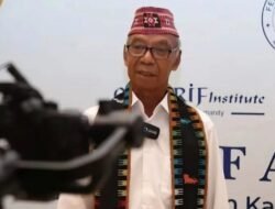 Pater Marsel Agot Bantah Tuduhan Pimpin Massa Bawa Parang: “Itu Aktivitas Kerja, Bukan Aksi Kekerasan”