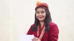 Puisi: Pena Berdarah