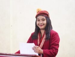 Puisi: Pena Berdarah