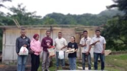 SPPG Manggarai Reok Ruis dan SPPI Salurkan Bantuan Sosial kepada Korban Bencana Hujan Angin di Reok