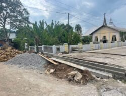 Sempat Terendam Banjir, Drainase Jalan Kisol–Mok di Manggarai Timur Kini Diperbaiki