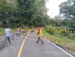 PPK.33 Tangani Jalan Reo-Ruteng yang Rusak, Pengguna Jalan Diminta Berhati-hati