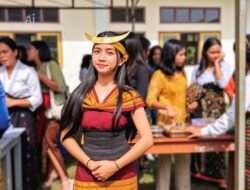 Tergerus Modernitas: Krisis Pemahaman Adat pada Generasi Muda