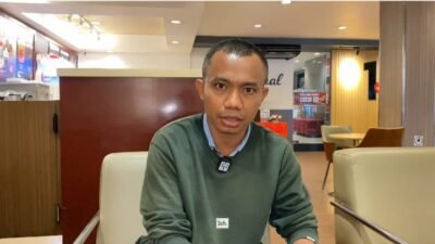Ketika Kritik DiJawab Dengan Panggung Politik