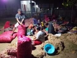 Pangkas Mata Rantai Tengkulak, Pengusaha Di Labuan Bajo Gelar Pasar Murah Bawang Merah Rp 23.000  per Kilogram