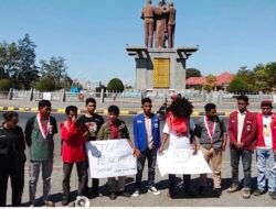 Cipayung Plus Gelar Mimbar Bebas di Bundaran PU Kota Kupang, Tolak Penyematan Gelar “Raja Timor” kepada Jokowi