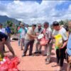 Wabup Tarsisius Turun Langsung Salurkan Bantuan ke Lima Desa Terdampak Gempa di Borong