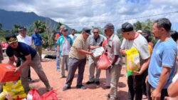 Wabup Tarsisius Turun Langsung Salurkan Bantuan ke Lima Desa Terdampak Gempa di Borong