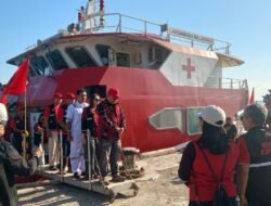 Misi Kemanusiaan PDIP: Rumah Sakit Apung Laksamana Malahayati Tiba di Manggarai Bantu Korban Gempa NTT