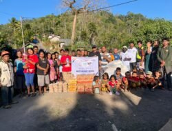 Komunitas Relawan Kabupaten Nabire Salurkan Logistik untuk Korban Gempa Flores