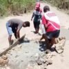 Sopir Pota–Reo Swadaya Perbaiki Jalan Provinsi di Lamba Leda yang Rusak Parah